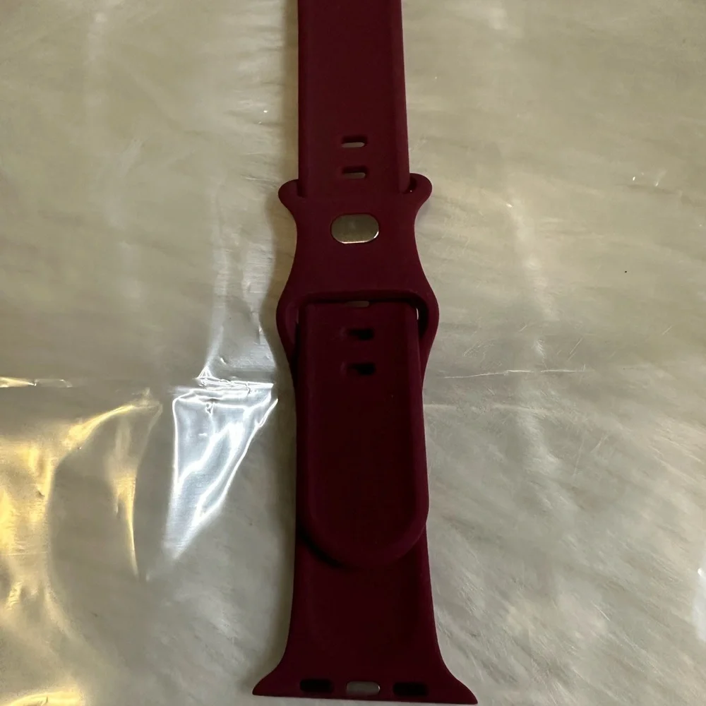 🩷5/$10 Maroon iWatch Band 44mm